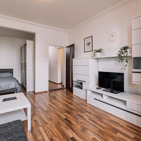 Cozy Apartment In Ruzinov Bratislava Extérieur photo