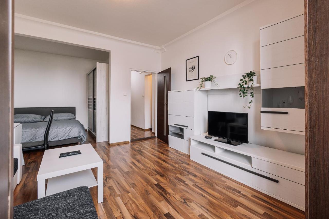 Cozy Apartment In Ruzinov Bratislava Extérieur photo